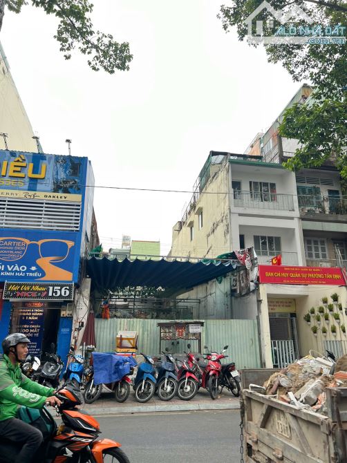 Bán khuôn đất rẻ nhất MT Trần Quang Khải, 8x36m- Đất trống, CTXD: Hầm + 7 Tầng -giá 112 tỷ