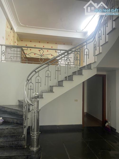 🚩 NHÀ ĐẸP GIÁ RẺ – MẶT ĐƯỜNG QL2 🏠 CC cần bán căn nhà 4 tầng, diện tích 69m² 📍 Vị trí: