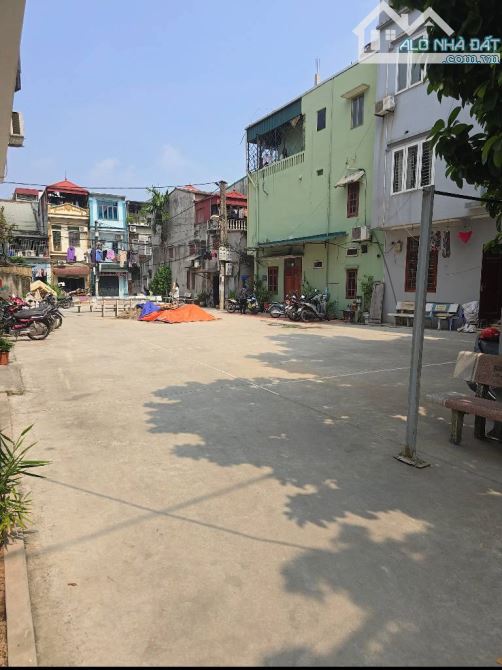 Bán đất Ngô Gia Tự ĐẤT RỘNG VUÔNG VẮN - Ô TÔ - NGÕ THÔNG 300m2, MT15m giá 23 tỷ.