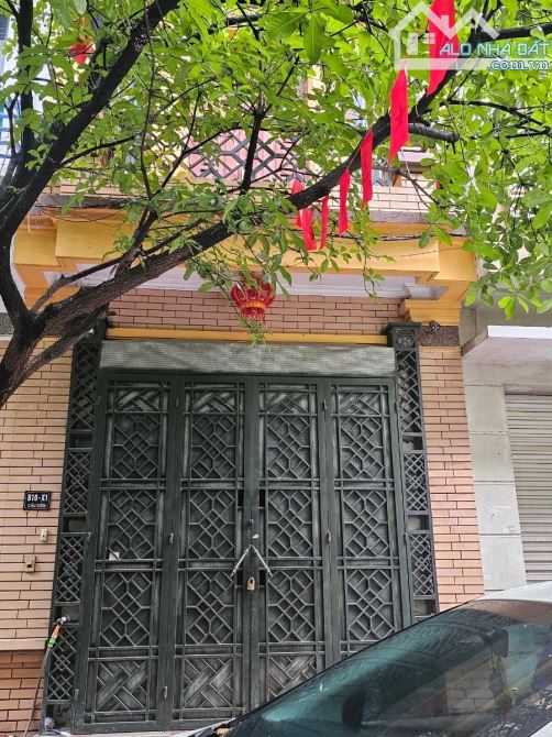 bán nhà Chùa Láng – 56m², 5 tầng, lô góc vip, ô tô đỗ cửa, giá 20 tỷ