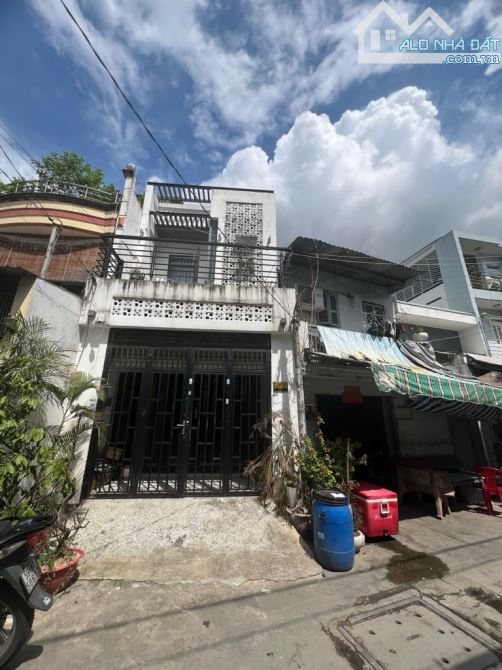 HẺM XỊN 7M THÔNG XE HƠI ĐỖ CỬA - NHÀ 2 TẦNG - 68M2 - KỀ BÊN PHAN ANH - NGÃ TƯ 4 XÃ
