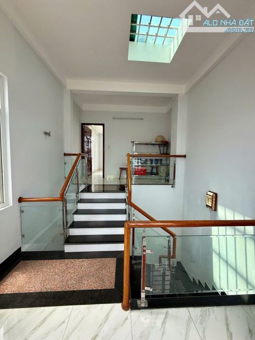 🔥 BÁN NHÀ MT PHẠM VĂN NGHỊ, KẸP KIỆT – GẦN SÂN BAY ĐÀ NẴNG, GẦN CHỢ, KINH DOANH CỰC TỐT