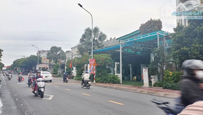 Bán đất mặt tiền Lý Thường Kiệt, ngang 10m, 500m2, gần Vincom Dĩ An, gần TTHC chỉ 20tỷ