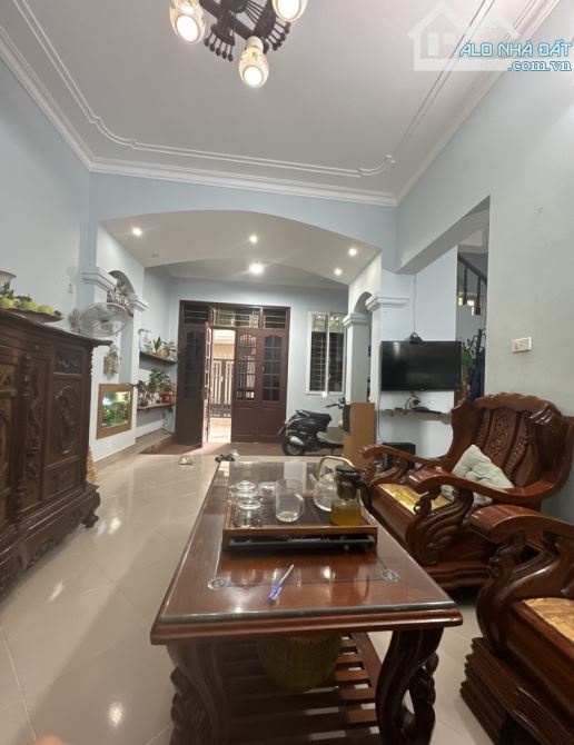 Siêu phẩm đầu tư phân lô Mai Dịch – 55m² – MT 7m – Ô TÔ đỗ cửa – 14 tỷ thương lượng