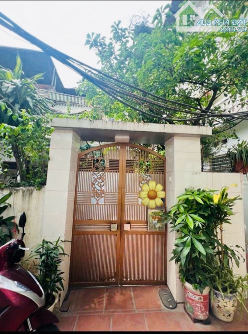 Bán nhà 63m2 -Ngõ nông rộng phố Láng Hạ - Khu dân trí cao - Xây nhà ở đẹp.