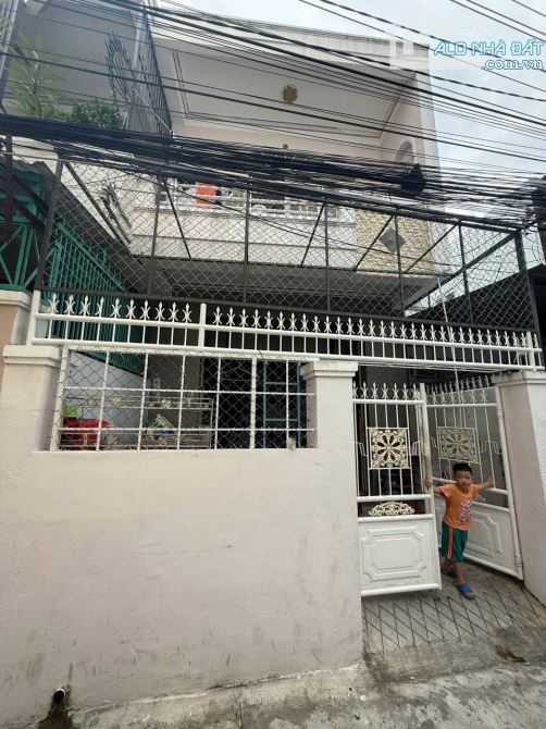 Nhà 1 trệt 1 lầu Cách siêu thị GO KDT Vĩnh Điềm Trung khoảng 200m