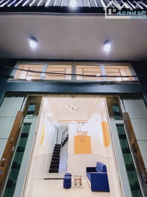 NHÀ ĐẸP - GẦN MẶT TIỀN - HẺM THÔNG