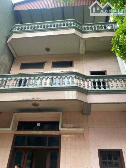 THƯỢNG THANH ĐỨC GIANG 111M2. MẶT TIỀN 6M. RỘNG THÊNH THANG. 9.5  TỶ
