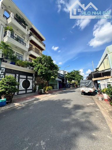 BÌNH THẠNH, ĐƯỜNG RỘNG 12M VỈA HÈ 3M, 85M2, 4 TẦNG 13 TỶ 3 THƯƠNG LƯỢNG