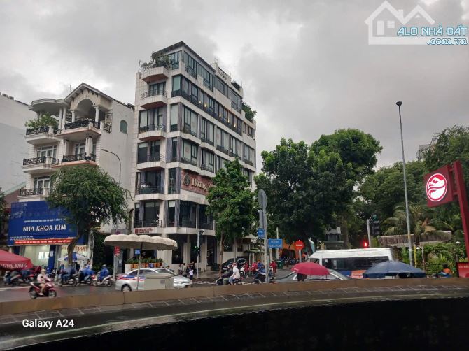 SIÊU PHẨM PHONG CÁCH CHÂU ÂU NGAY TT Q1 CÓ DÒNG TIỀN SẴN 680TR/NĂM