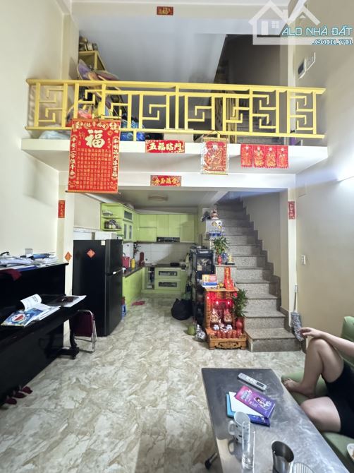 BÁN NHÀ HẺM VẠN KIẾP - BÌNH THẠNH - 5 TẦNG - 4.4M × 8M - NHỈNH 6 TỎI