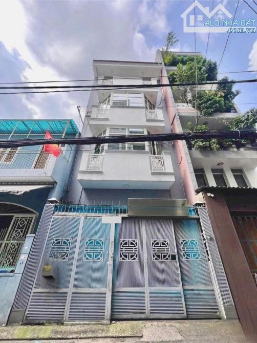 Bán nhà 4 tầng mặt tiền đường Thích Quảng Đức Quận Phú Nhuận DT 97m2 Giá Ngợp Bank