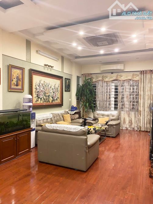 🏙️ Pháo Đài Láng - ngõ to hơn phố , vỉa hè -75m2, 5 tầng, MT 4m, 22 tỷ