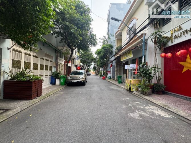 DUY NHẤT, 6.5X25M, 170M2, THÂN NHÂN TRUNG, SÁT NHÀ GA T3, NHỈNH 26 TỶ.