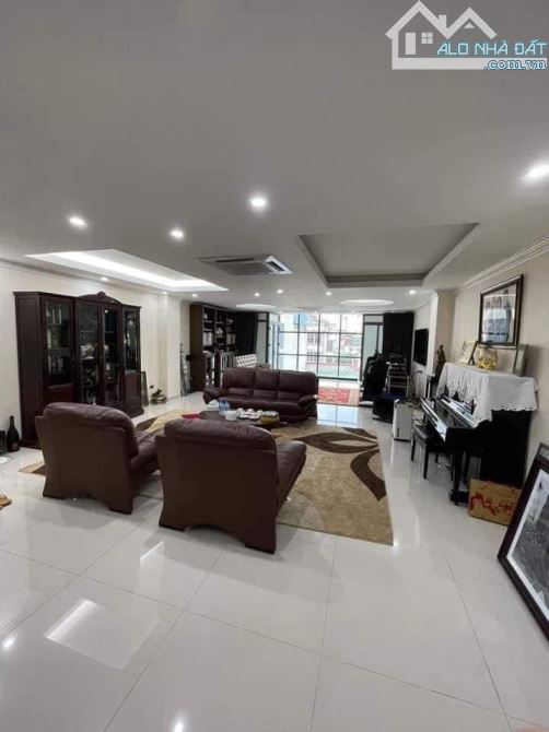 BÁN NHÀ PHÂN LÔ GIANG VĂN MINH, ĐƯỜNG HÈ Ô TÔ TRÁNH, 110M2 GIÁ SIÊU NÉT 42 TỶ