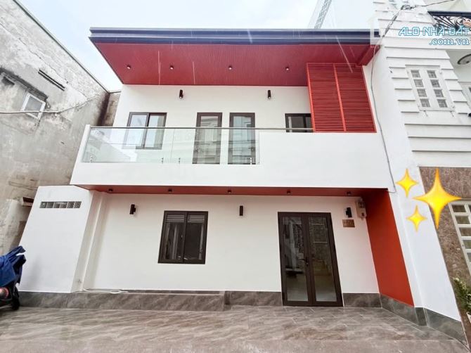 HXH TẬN NHÀ . 2 TẦNG . 42M2 . NGANG KHỦNG 7.3M . 2PN. 2WC .