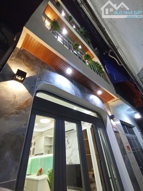BÁN NHÀ HẺM NGUYỄN THƯỢNG HIỀN - PHÚ NHUẬN - 3 TẦNG - 15M2 - NHỈNH 3 TỎI