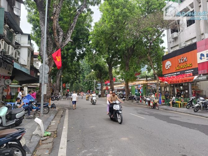 Nhà tầng 1, ngõ nông phố Ngô Thì Nhậm - Trung tâm quận HBT - nhà đẹp, giá rẻ để ở