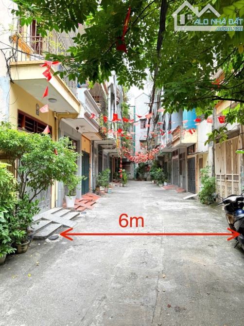 BÁN NHÀ NGHĨA TÂN PHÂN LÔ OTO, 3 TẦNG, GIÁ 11,9 TỶ