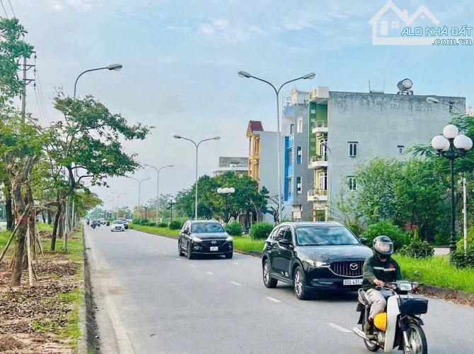 Bán đất mặt đường đôi Tứ Minh, ph Tứ Minh, TP HD, 72.88m2, mt 7.52m, giá rất tốt chỉ 3.x t