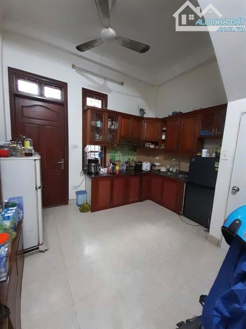Cho thuê nhà riêng ngõ 337 Trường Chinh, Khương Trung, Thanh Xuân, HN. Dt 60m x 3.5 tầng,