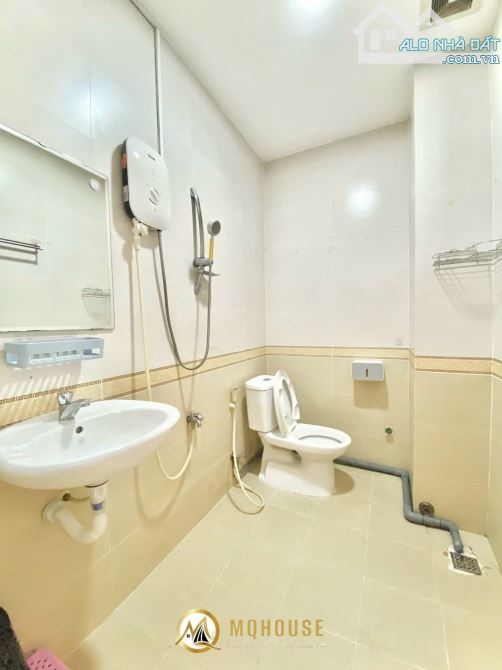 CĂN HỘ 1 PHÒNG NGỦ TÁCH BẾP RỘNG 50M2 NGAY TRẦN QUANG KHẢI QUẬN 1 - 10