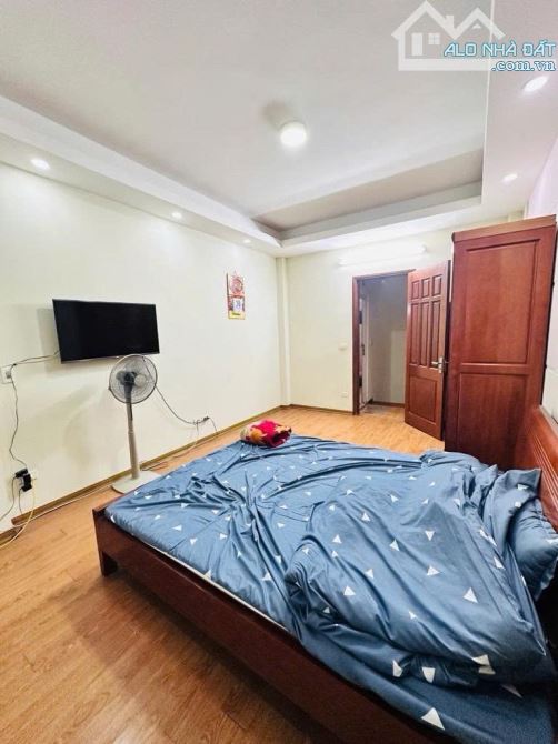 🚗 ĐẸP KEENG! NHÀ CẦU GIẤY - PHÂN LÔ, 5 TẦNG, NỞ HẬU, ĐẸP, Ở SƯỚNG. - 10