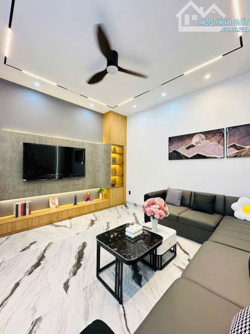 🏠Siêu Phẩm Hẻm Xe Hơi 4M.Có Thang Máy💎Phạm Văn Chiêu P.16💎4,2x13,5m 3 Lầu 4PN 5WC💵7,9T - 10