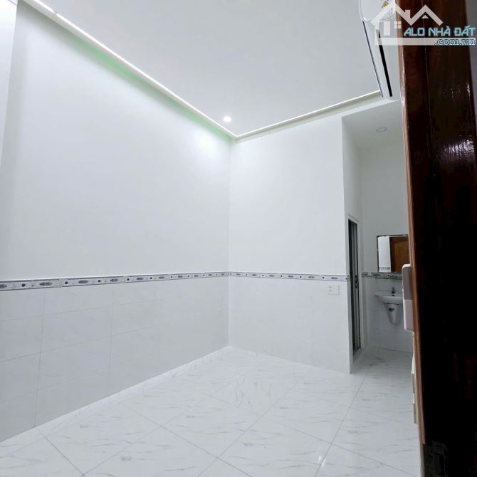 Bán Nhà 1 trệt 1 lầu Sổ Hồng Riêng Hoàn công phường đông hòa dĩ an Bình dương, 7 tỷ buôn t - 10
