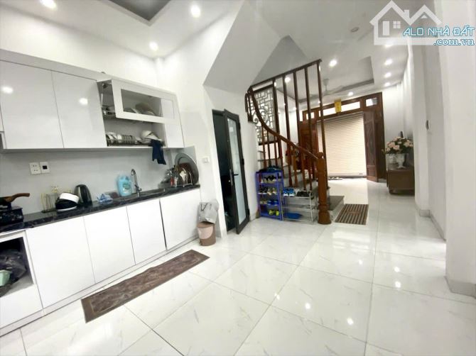 NHÀ MỚI  DI trạch–  KIM TRUNG HOÀI ĐỨC HÀ NỘI THIẾT KẾ HIỆN ĐẠI  DIỆN TÍCH 37M2 5 TẦNG - 10