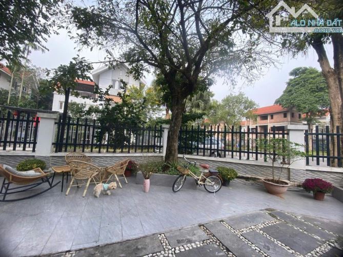 BIỆT THỰ VIP MẶT ĐƯỜNG 50M - LÔ GÓC - 3 Mặt THOÁNG  - NỘI THẤT CỰC XỊN - Ở ĐẲNG CẤP - 11