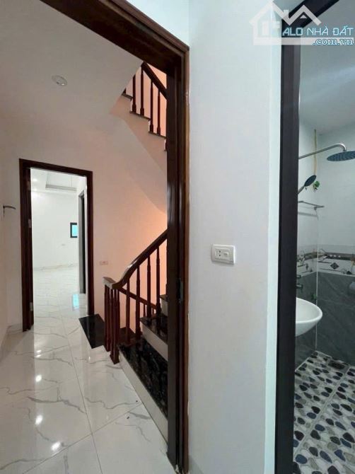 NHÀ MỚI  DI trạch–  KIM TRUNG HOÀI ĐỨC HÀ NỘI THIẾT KẾ HIỆN ĐẠI  DIỆN TÍCH 37M2 5 TẦNG - 11