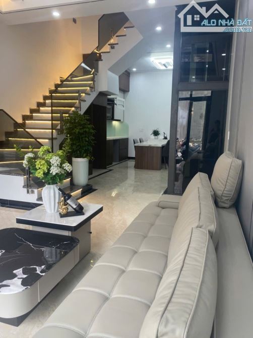 🏘 Bán căn 4 tầng TĐC Kiến Thiết,Sở Dầu, Hồng Bàng-Full nội thất 6,7 tỷ gần Vincom Imperia - 1