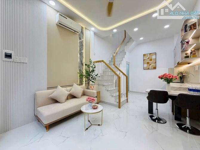 BÁN NHÀ-3lầu 3pn-Đ.LÊ ĐỨC THỌ, PHƯỜNG 17, GÒ VẤP. GIÁ: 3.xx TỶ - 1