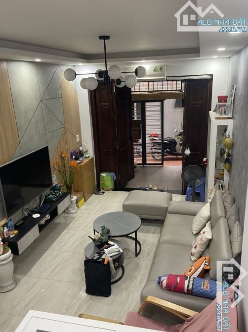Cực Hiếm, Giá Siêu tốt nhà Bồ Đề 60 X4 tầng, vài bước ra Hồ, ô tô tránh gần - 1
