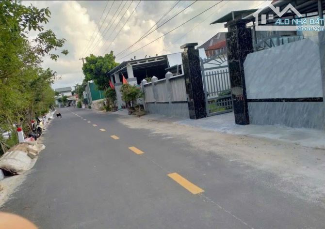 Thanh Lương 3 - Hương Xuân cách QL1A 2km diện tích 253m2 giá rất thiện chí chỉ 8xx triệu - 2