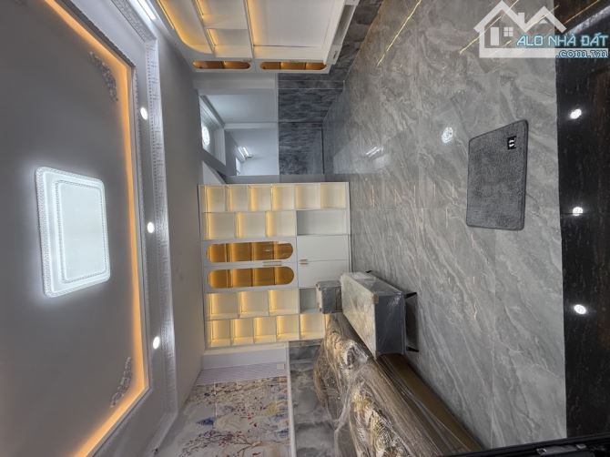 **Nhà mới 3 tầng, BTCT – Đường 8m xe hơi tránh, giá chỉ 3.18 tỷ** - 1