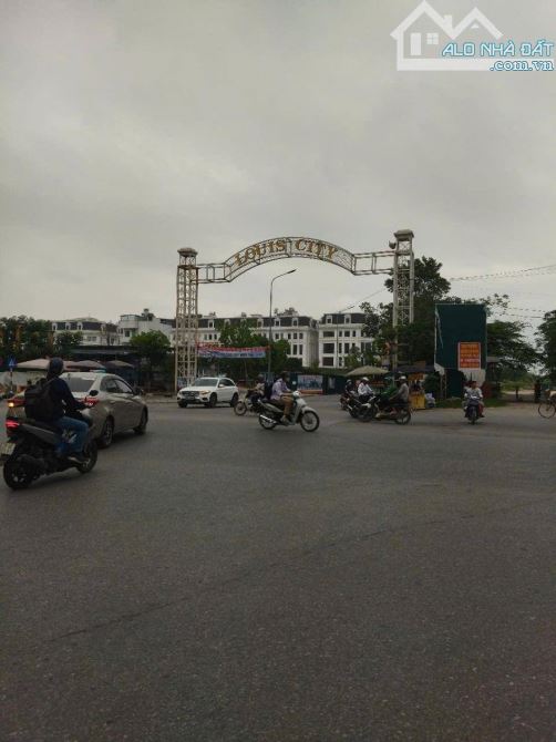 BÁN SIÊU PHẨM LOUIS HOÀNG MAI. ĐỀN LỪ . DT 94M . MT 5 M . NHÀ 5 TẦNG . MUA NHANH CÒN KỊP - 1