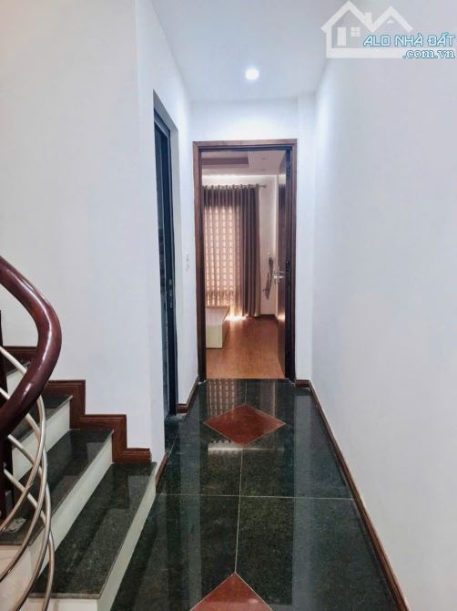 NHÀ MỚI FULL NỘI THẤT Phố Việt Hưng-Long Biên 38m2 5 tầng 6 tỷ1 - 1
