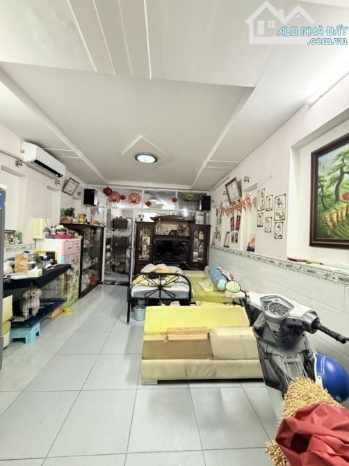 Bán Nhà Đường Hà Thị Khéo Phường Trung Mỹ Tây 64m2 2 Tầng Nhỉnh 4 Tỷ. - 1