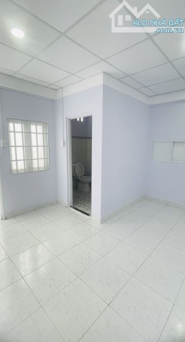 Bán Nhà riêng HXH CMT8- 64 m2 giá rẻ nhất khu vực - 1