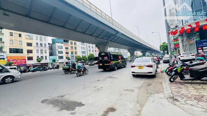 Siêu Phẩm Mặt Phố Trường Chinh - Lô Góc, Vỉa Hè Rộng - 8 Tầng Thang Máy - Giá 5x Tỷ - 1