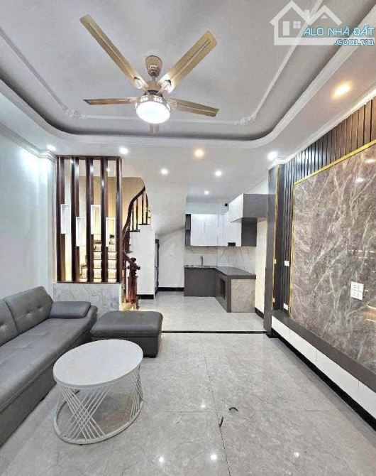 BÁN NHÀ CỰ KHỐI,LONG BIÊN,LÔ GÓC CÓ SÂN ĐỂ XE RIÊNG,DT 31M*6TẦNG GIÁ 5,85TỶ - 1
