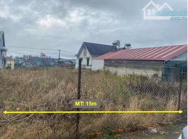 Đất Biệt thự mặt tiền đường KQH Đồi Đông Tĩnh -  P8, Tp Đà Lạt. Gía 22 tỷ - 382m2 - 1