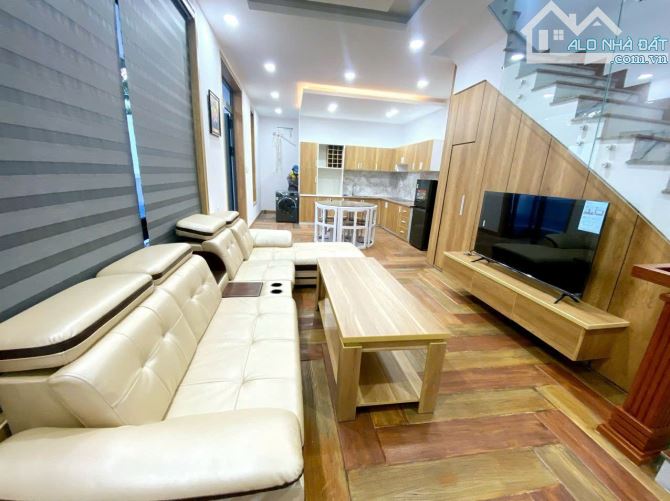 🏡 NHÀ 1 TRỆT 3 LẦU – MẶT TIỀN NGUYỄN THỊ MINH KHAI, P.8 – 88.1M² – ĐN – GIÁ 12 TỶ TL - 1