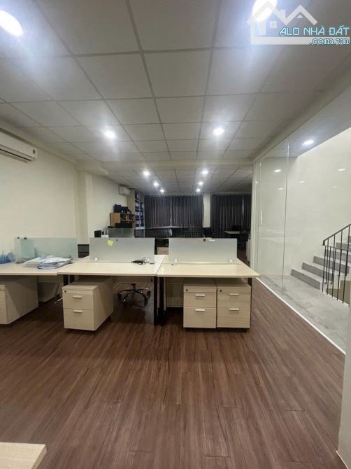 TÒA NHÀ MỚI 8X25 3 LẦU MT VIP KHU TÊN LỬA CẦN CHO THUÊ GẤP - 1