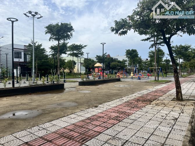 BÁN NHÀ 2 TẦNG ĐỐI DIỆN CÔNG VIÊN BÁ TÙNG GẦN VÕ CHÍ CÔNG, 100m2, NGANG 5m, GIÁ 5,8 TỶ - 1