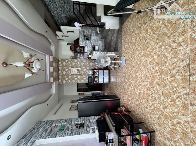 Bán nhà Phan Văn Trị, ngay Emart, 88m² (5.2 x 17) x 4 tầng, 12.3 tỷ - 1