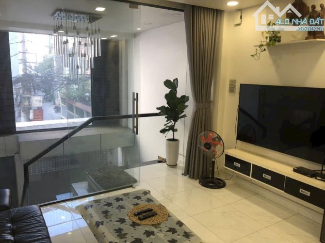 DUY NHẤT NHÀ HIẾM TẠI PHAN XÍCH LONG, XE HƠI VÀO NHÀ , NỞ HẬU TÀI LỘC - 1