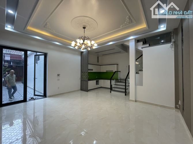 Nhà sân cổng riêng 4 tầng tại Đằng Hải sát khu TĐC vườn hoa - 1